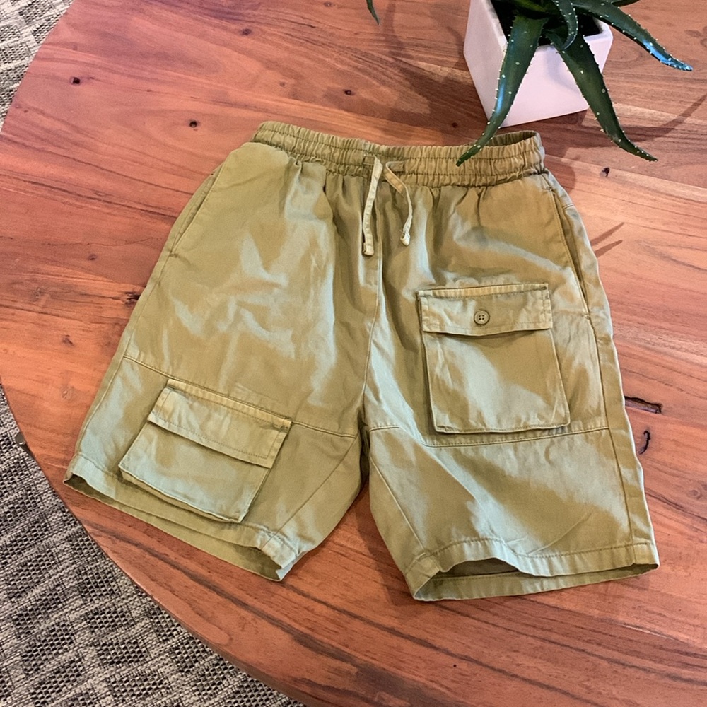 ☀️ Used in good condition size 32 men’s